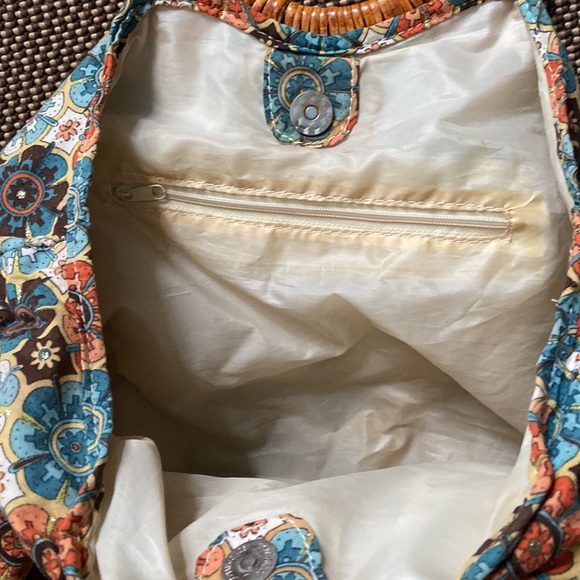 Light summer purse flower details wicker handle - Picture 6 of 11